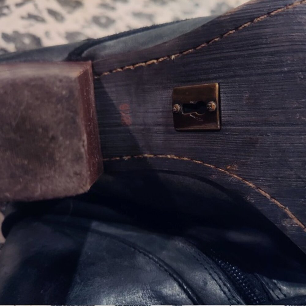 Poetic License Black Women's Unique Boots Booties Leather 9.5 B - Picture 2 of 8